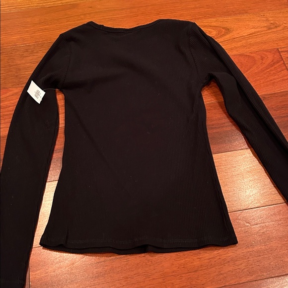 3 size small old navy long sleeve plush tee 2 are new with tags - Picture 7 of 11